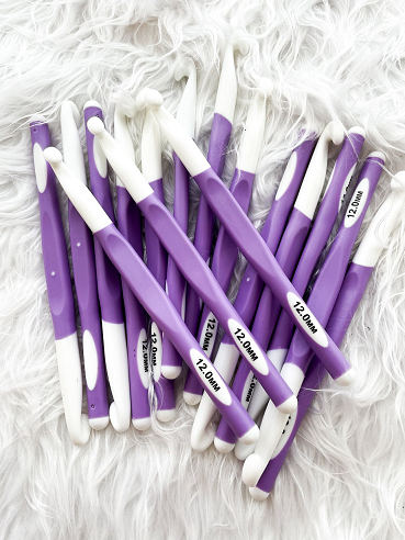 Uncinetto in plastica da 12 mm